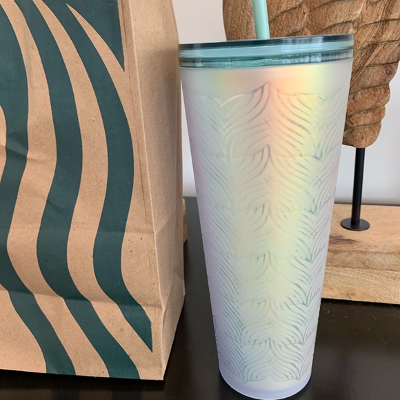 🧜♀️Starbucks MERMAID tail SPRING 2021 tumbler - Picture 4 of 14